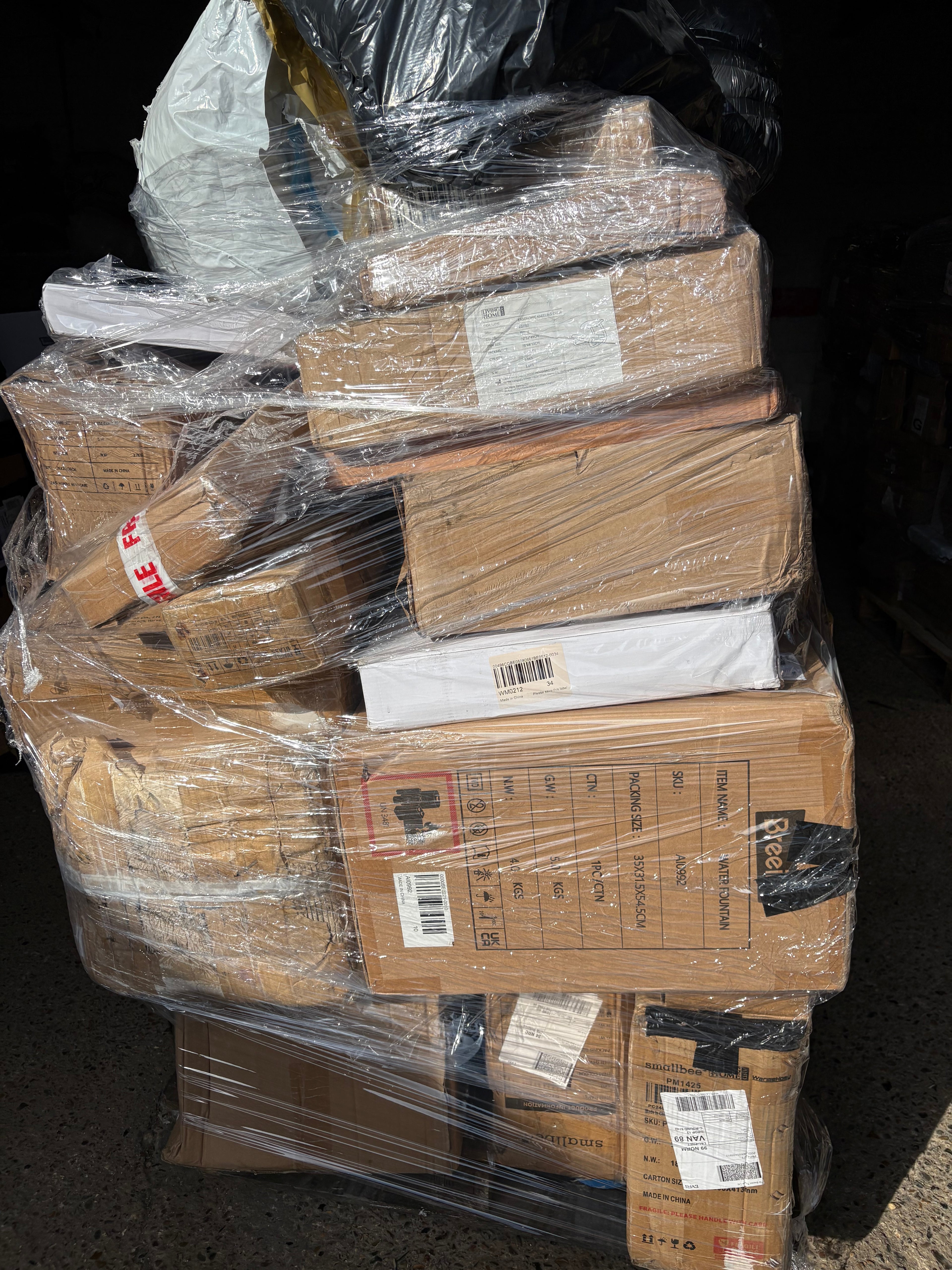 Monster 6.5ft living and home pallets