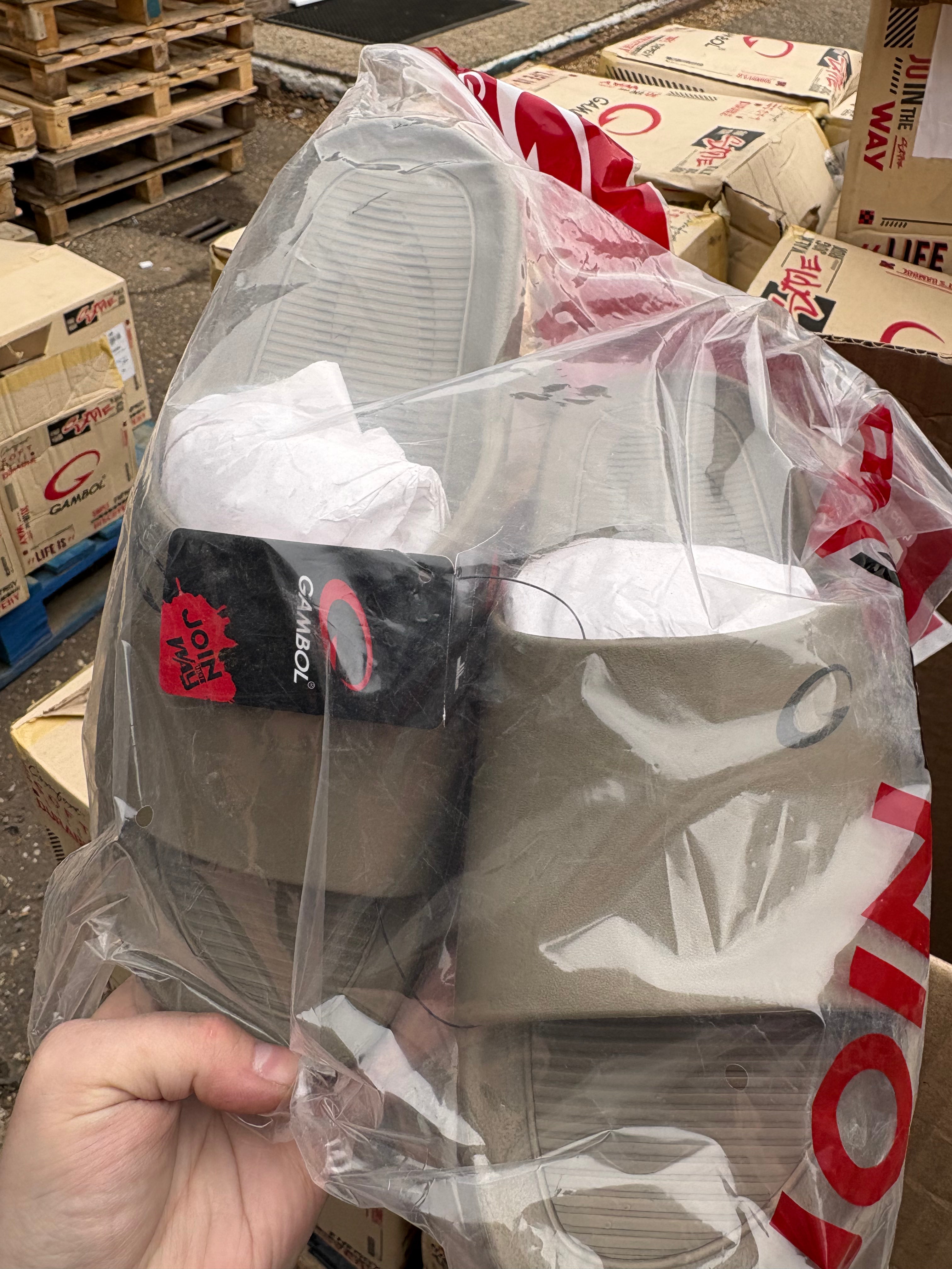 GAMBOL FOOTWEAR PALLETS
